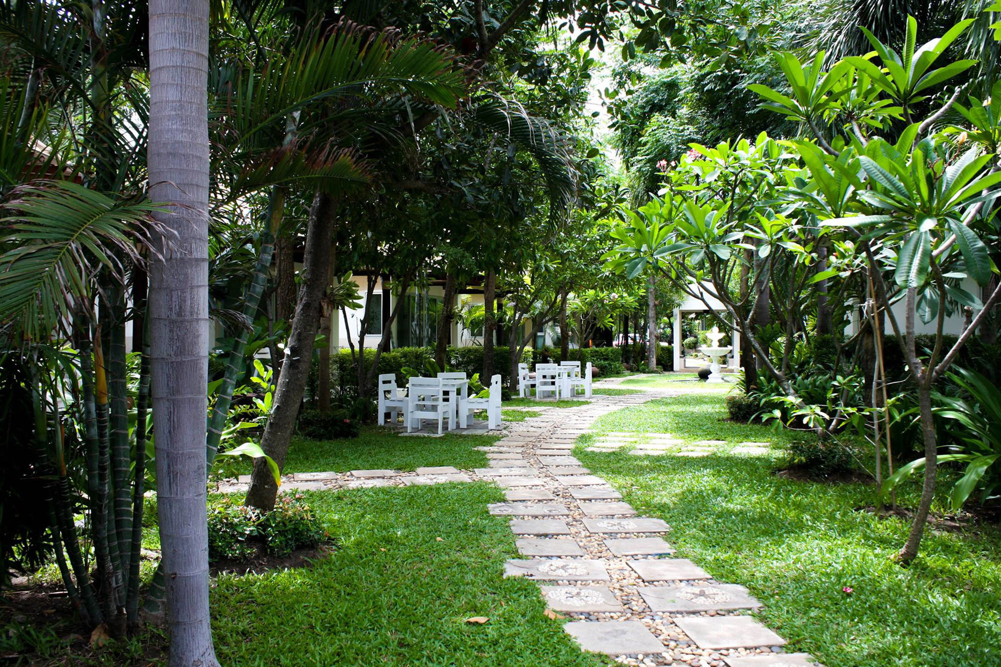 Chez Nous Boutique Resort Haad Chao Samran Exterior photo